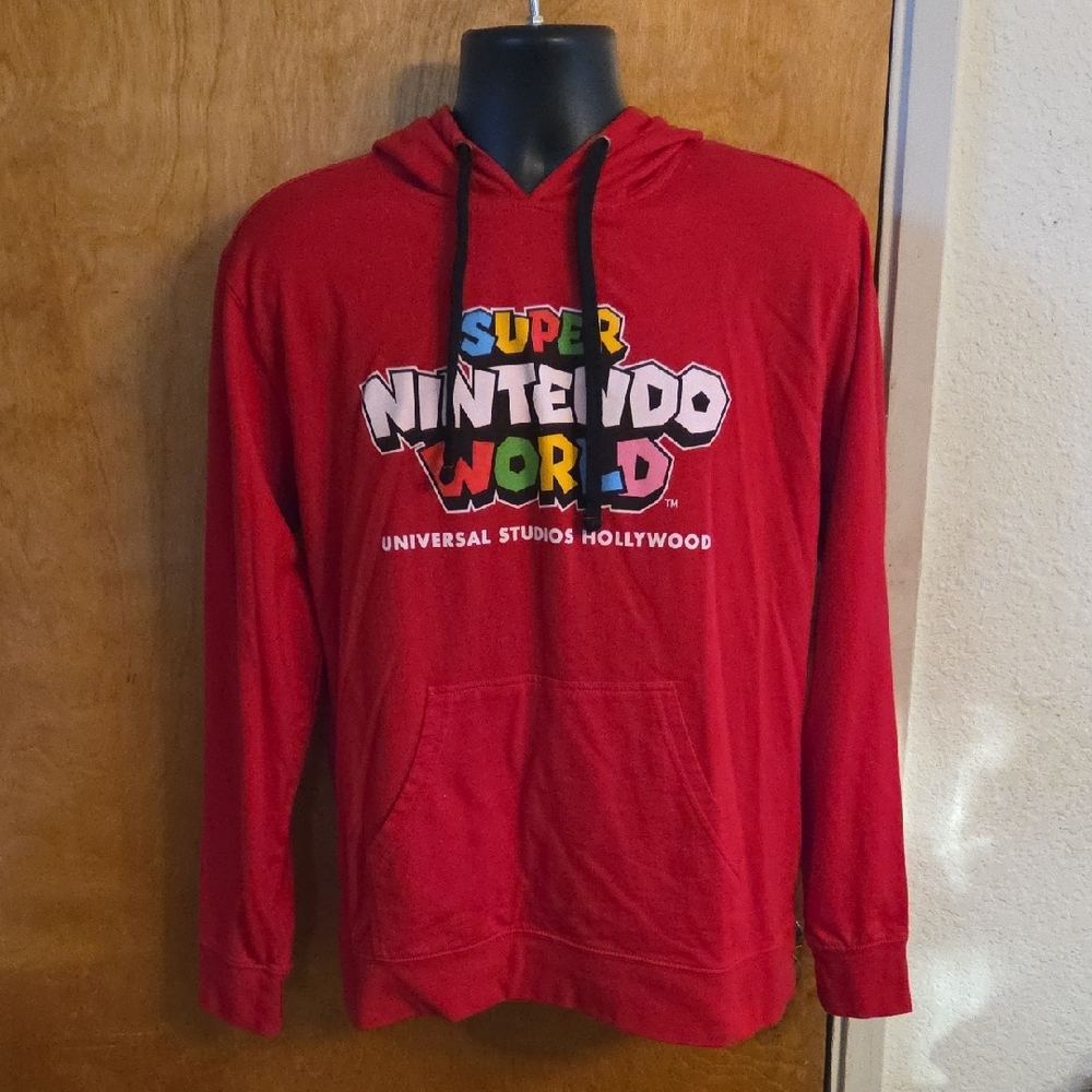 Universal Studios Hollywood EXCLUSIVE Super Nintendo World Mario Sweater Medium